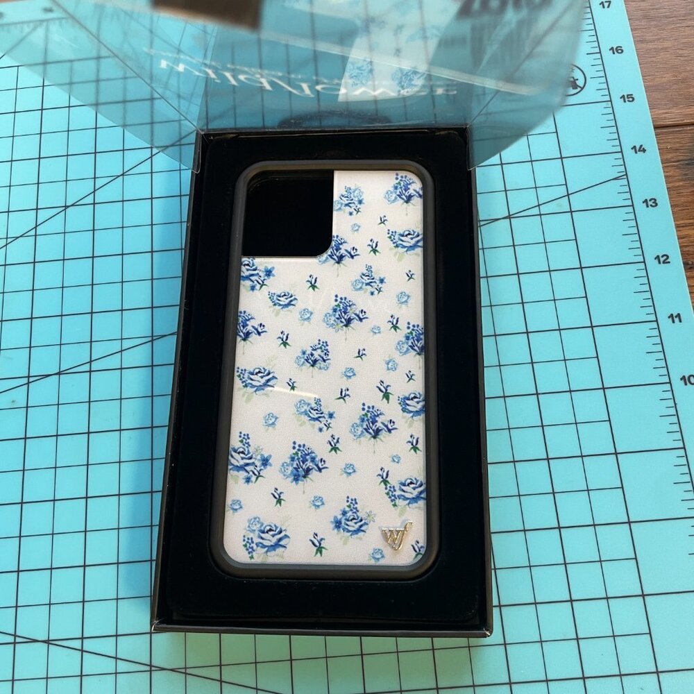 Wildflower Case - Picture 4 of 4